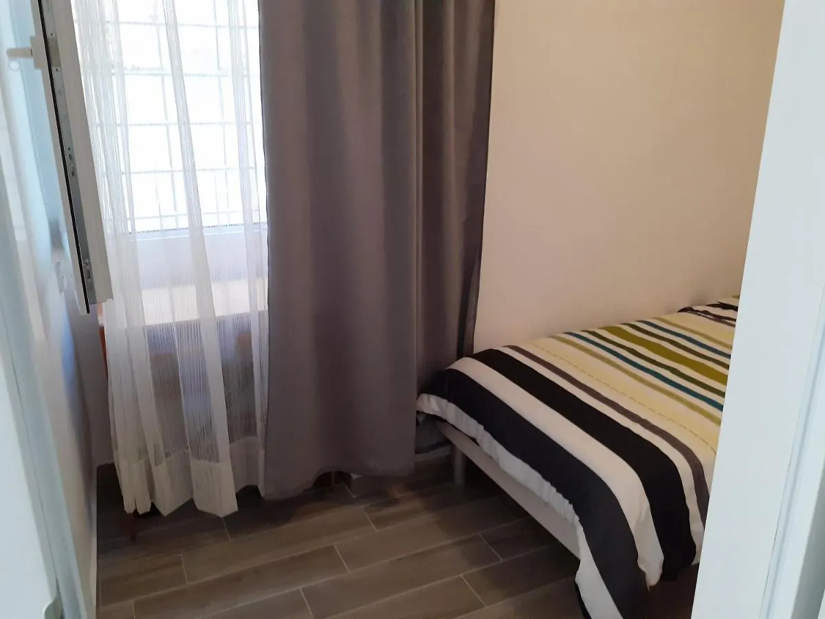 Apartments Belvedere Rijeka 0*,