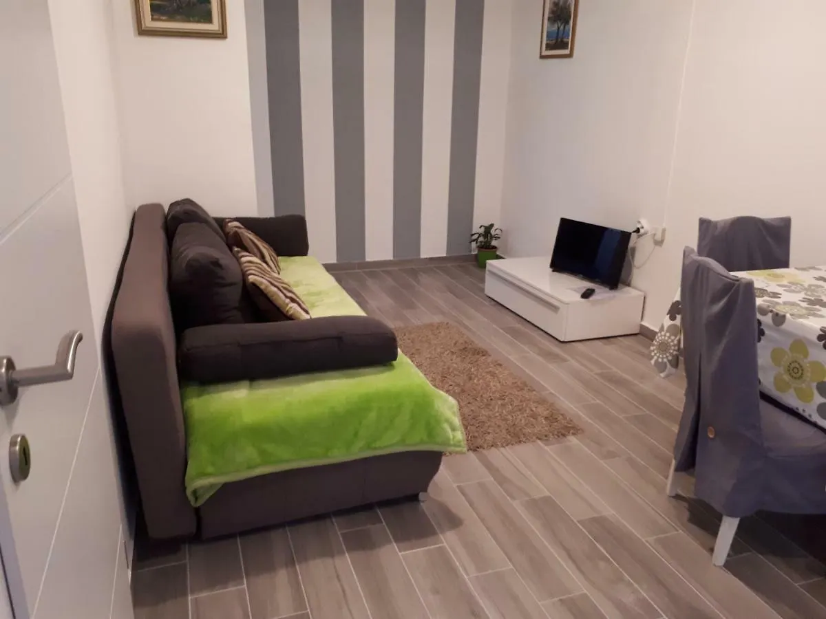 Apartments Belvedere Rijeka 0*,